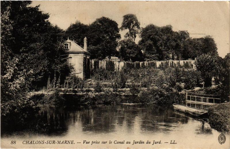 CPA Chalons-sur-Marne - Vue prise sur le Canal au Jardin du Jard (742354)