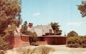 2~Postcards Bloomfield Hills, Michigan  DEVON GABLES Restaurant~Lounge  ROADSIDE 