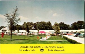 Cloverleaf Motel South Minneapolis Postcard P3927 3.5 X 5.5 E C Kropp