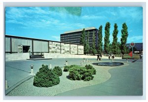 Vintage The Corning Glass Center New YorkPostcard P158E