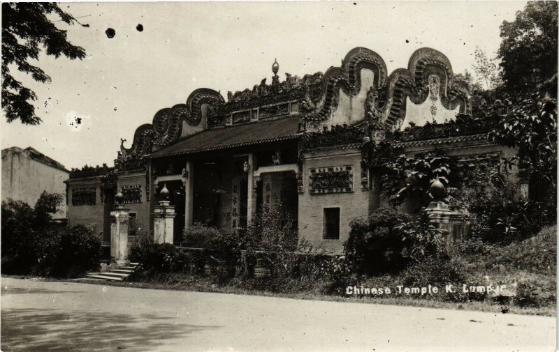 PC CPA MALAYSIA, KUALA LUMPUR, CHINESE TEMPLE, REAL PHOTO POSTCARD (b1633)