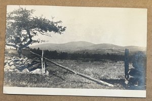 VINTAGE UNUSED .01 PHOTO POSTCARD - LANDSCAPE - UNKNOWN LOCATION