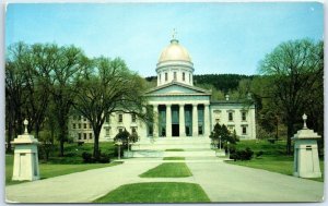 Postcard - Vermont State Capitol - Montpelier, Vermont