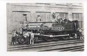 ry1437 - Metropolitan Railway Engine no 10 - postcard