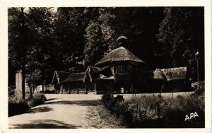 CPA LUCHON La Buvette du Parc (611996)