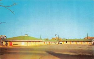 KINGFISHER, OK Oklahoma   BROADWAY MOTEL   Roadside  c1950's Chrome Postcard