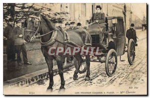 Postcard Old Women check in Paris