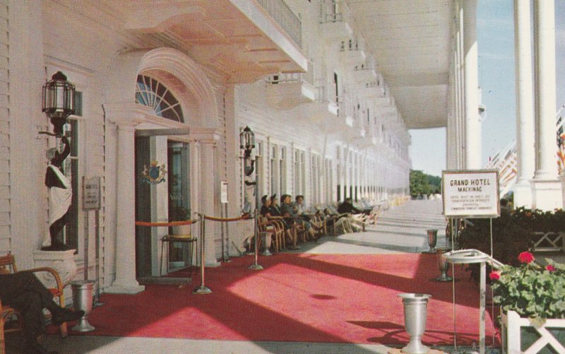 10717 Porch of the Grand Hotel, Mackinac Island, Michigan 1958