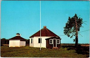 Postcard SCHOOL SCENE Dover Delaware DE AK3913