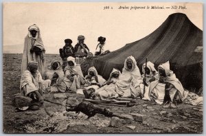 Vtg Algeria Arabes Preparant le Arabs Preparing Mechoui Maghreb Postcard