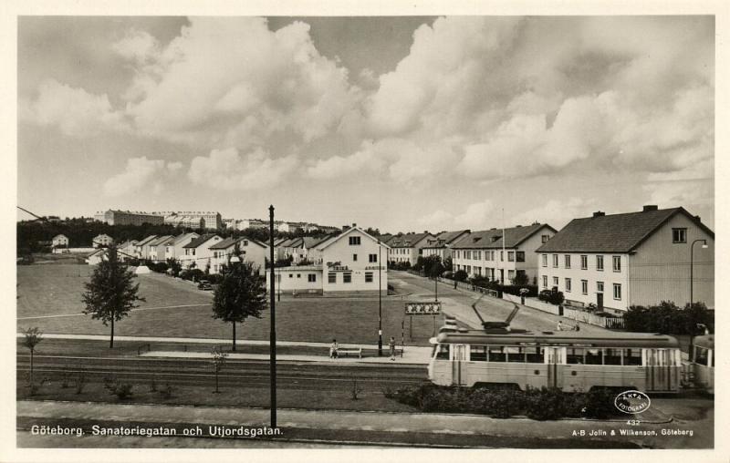 sweden, GÖTEBORG GOTHENBURG, Sanatoriegatan och Utjordsgatan, Tram (1950s) RPPC