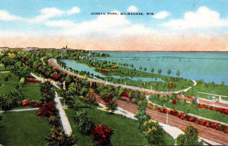 Wisconsin Milwaukee View Of Juneau Park