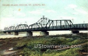 Grand Island Bridge in St. Joseph, Missouri