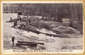 Shawano, Wis., Driving logs down the Wolf River at Keshena Falls - 