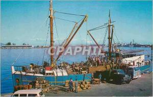  Modern Postcard Archipelago of Tuamotu Tahiti Boat Unloading of copra coming fr