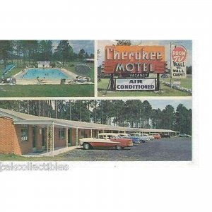 Cherokee Motel near Waycross,Georgia (Old Cars)