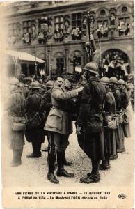 CPA MILITAIRE Les Fétes de la Victoire a Paris-A l'Hotel de Ville (315962)