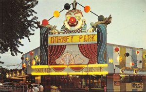 Allentown Pennsylvania Dorney Park,  Clown Sign At Entrance, Vintage PC U11536