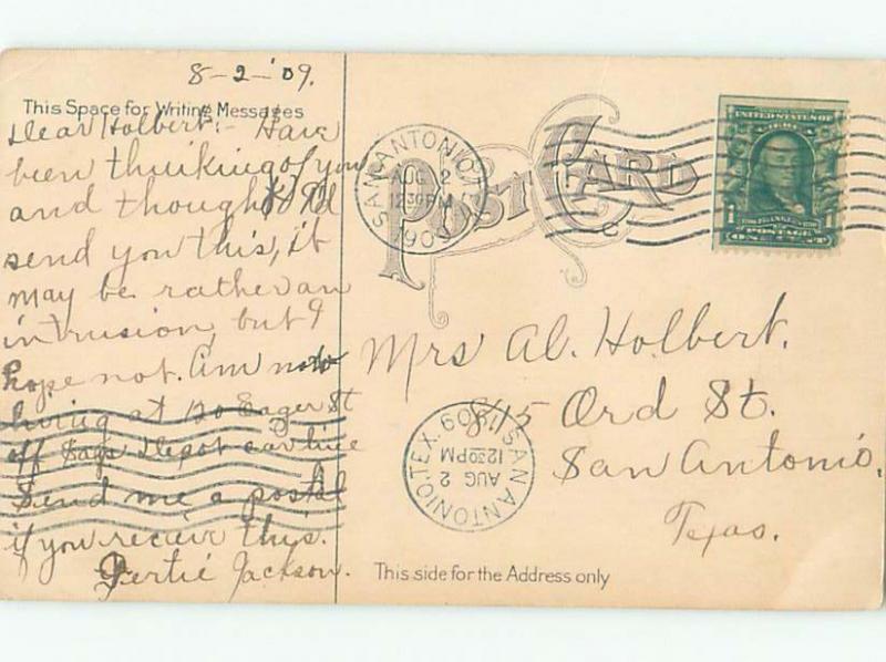 Pre-Linen TWO WOMEN BOTH TALKING ON TELEPHONE AB8303