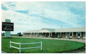 Wisconsin 14 miles Northeast Jonesville , Colonial Acres Motel