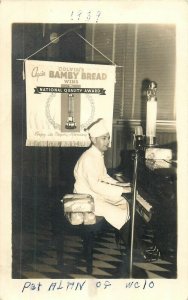 Telecommunications advert Bamby Bread Radio Winner Pat Alan Playing Piano 1939 