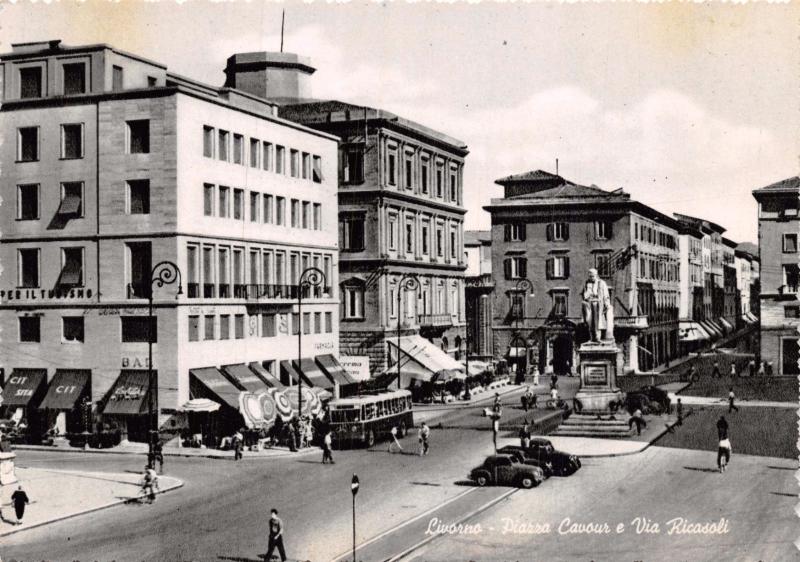 Livorno Italy Piazza Cavour E Via Ricasolipostcard 1930s Hippostcard