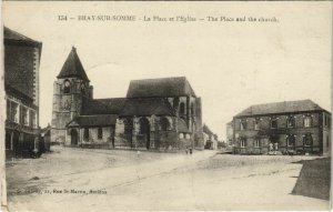 CPA BRAY-SUR-SOMME place de l'eglise (25131)