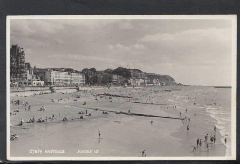 Sussex Postcard - Hastings Beach     RS15095