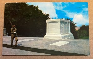 VINTAGE 1962 USED POSTCARD - TOMBS OF THE UNKNOWN SOLDIERS, ARLINGTON, VIRGINIA