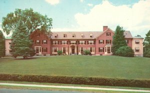 Mary E. Hunt Home Nashua New Hampshire F.P. Trow News Vintage Postcard 1930's