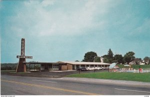 FRONT ROYAL, Virginia, 1940-60s; Twin Rivers Motel, Swimming Pool