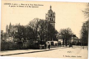 CPA LOCHES - Place de la Tour St-Antoine - A gauche (228813)