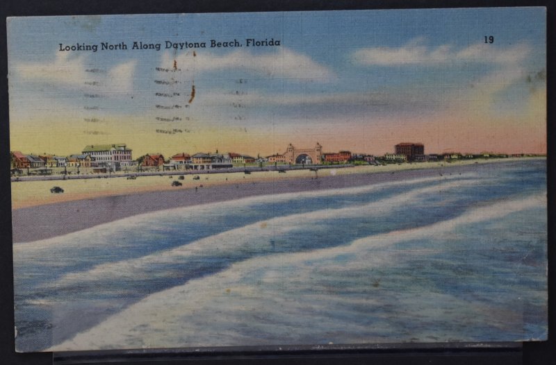 Daytona Beach, FL - Looking North Along Beach - 1949