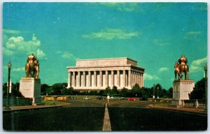 Postcard - Lincoln Memorial - Washington, District of Columbia