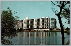 Postcard Rehoboth Beach DE c1977 Best Western Henlopen Hotel Advertisement Card