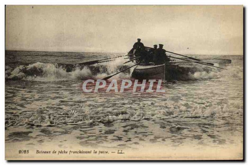 Old Postcard fishing boats crossing the passse