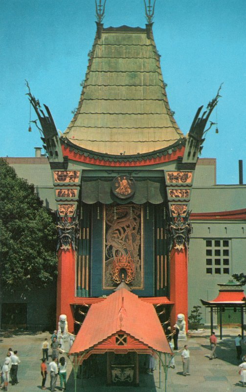 10531 Grauman's Chinese Theatre 1961 Hollywood, California