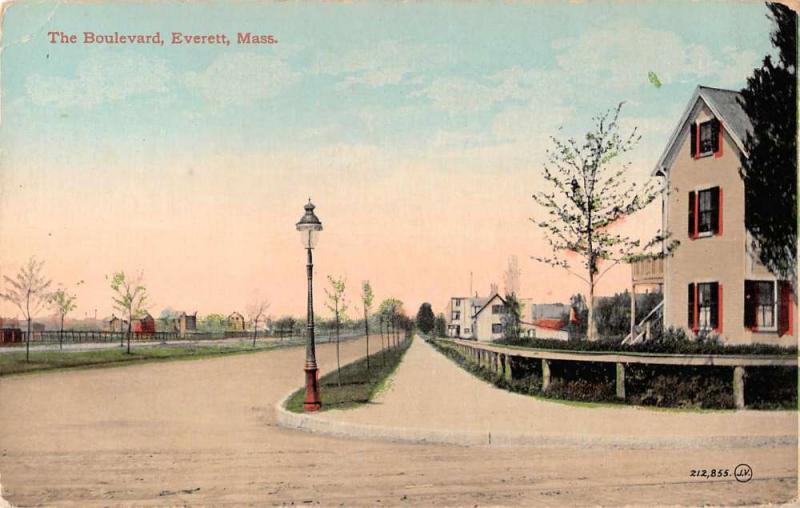 the boulevard in everett Massachuestts L2619 Antique Postcard