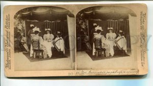 3184172 Queen Victoria princesses Beatrice Victoria tea STEREO