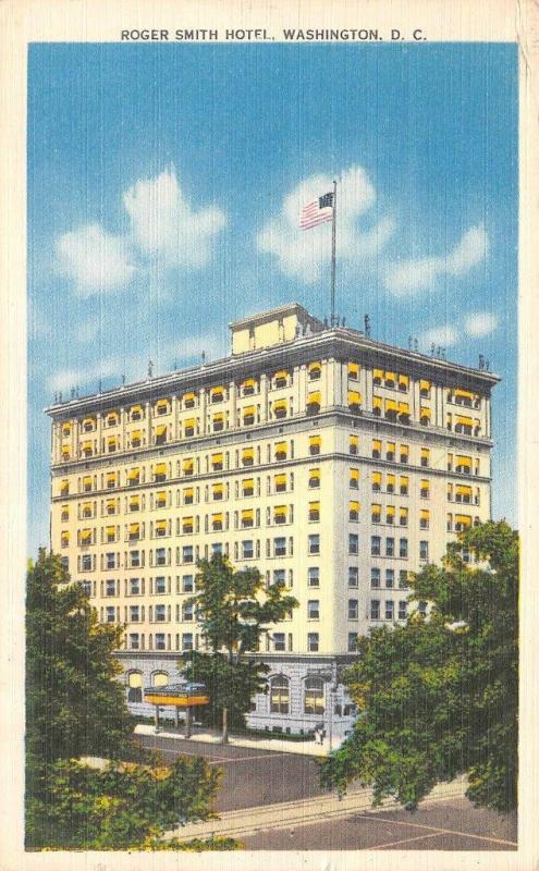 Washington, D.C.      ROGER SMITH HOTEL      Roadside        1955 Linen Postcard