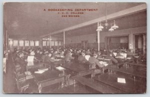 Des Moines Iowa~CCC College~Bookeeping Department~Students at Work~1910 B&W PC