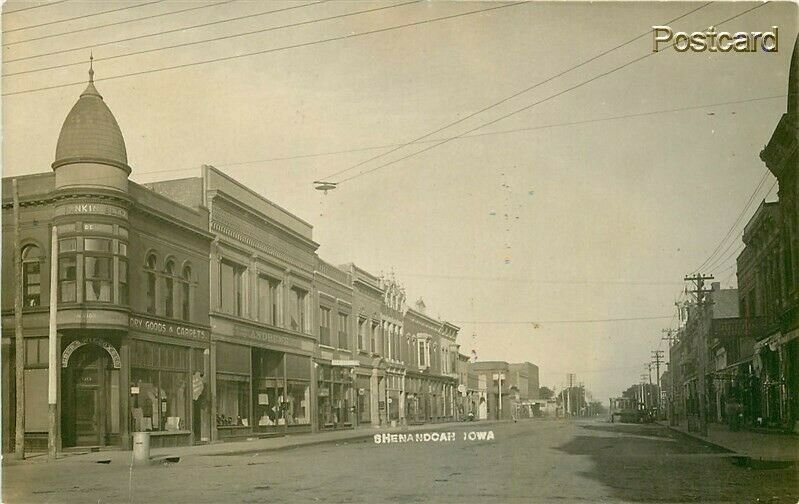 IA, Shenandoah, Iowa, Street Scene, Andrews Dry Goods, RPPC