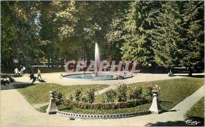 Postcard Moderne Saint Honore les Bains (Nievre) Park and Basin