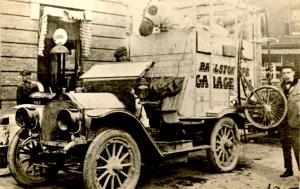 NY - Ballston Spa.Truck Hauling,Trotter & Sulky to Racetrack, 1915 (Repro)