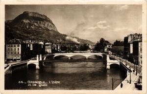 CPA GRENOBLE - L'ISERE et les Quais (654910)