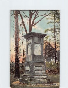 Postcard Daniel Boone Monument Frankfort Kentucky USA