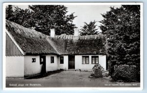 RPPC Skansk stuga vid Skateholm SWEDEN Postcard