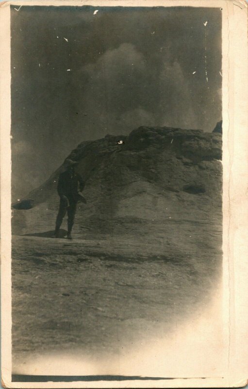 Vtg Cartolina RPPC 1900s Yellowstone National Park Castello Geyser Unp