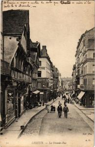 CPA LISIEUX - La Grande Rue (475474)