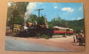 VINTAGE  POSTCARD USED 1965 R.140-1880 TRAIN BLACK HILLS S. DAKOTA